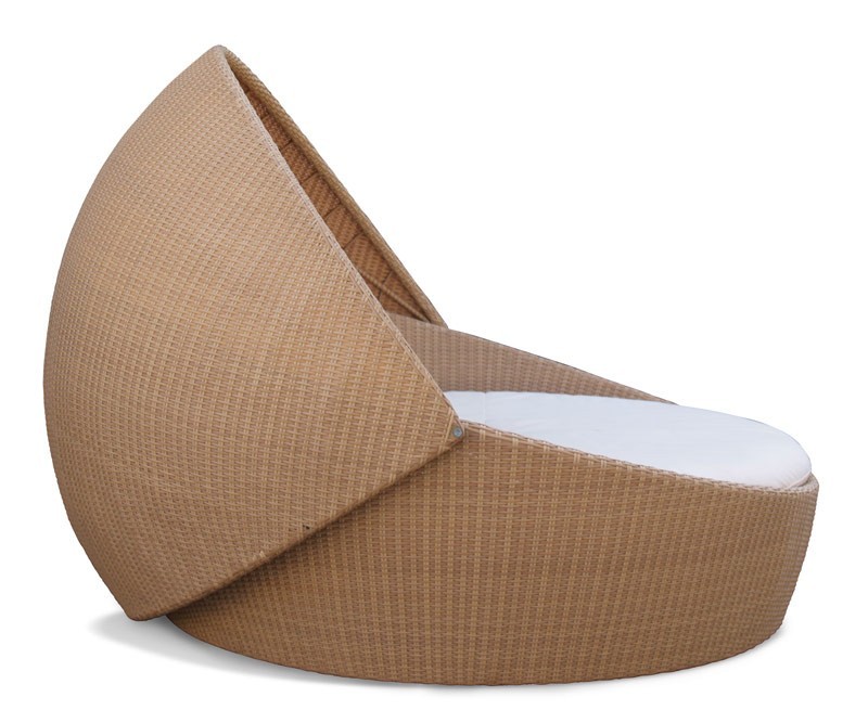 Oyster Rattan Daybed Round Wicker Daybed