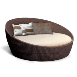 Oyster Rattan Daybed, Round Wicker Daybed